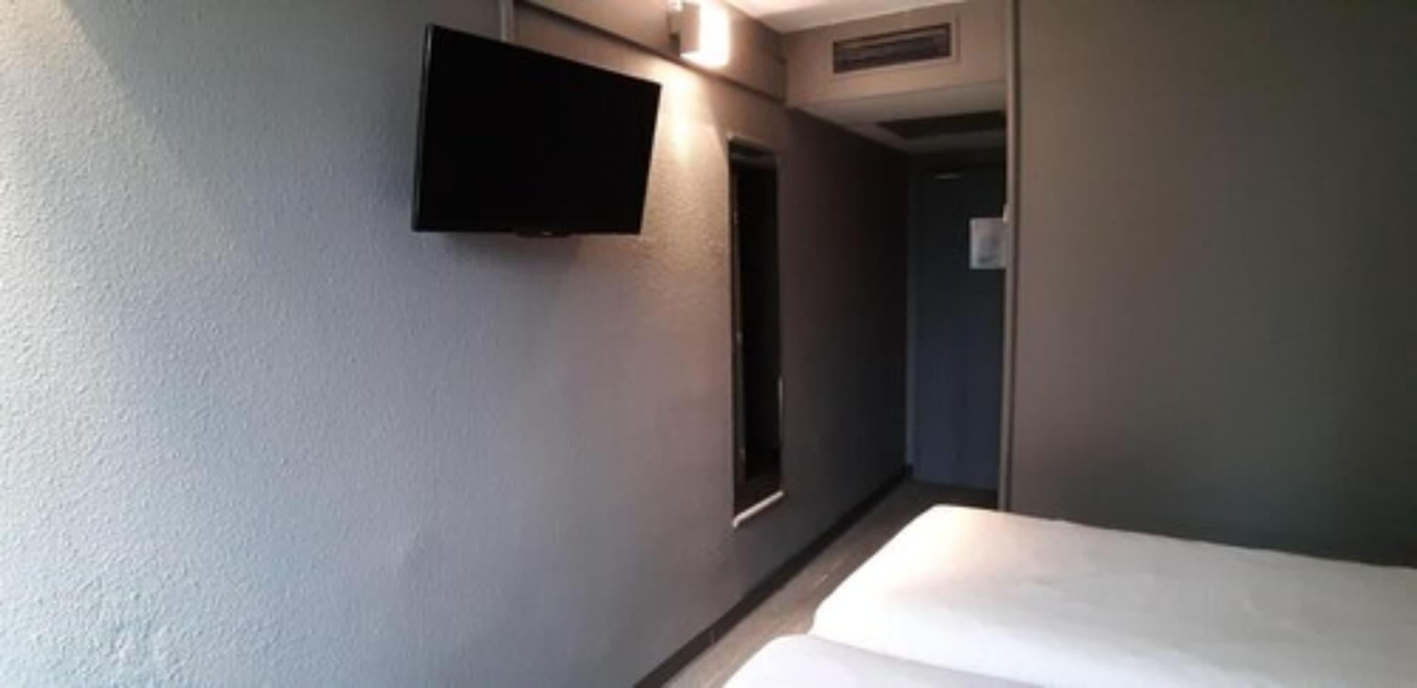 Ibis 3*