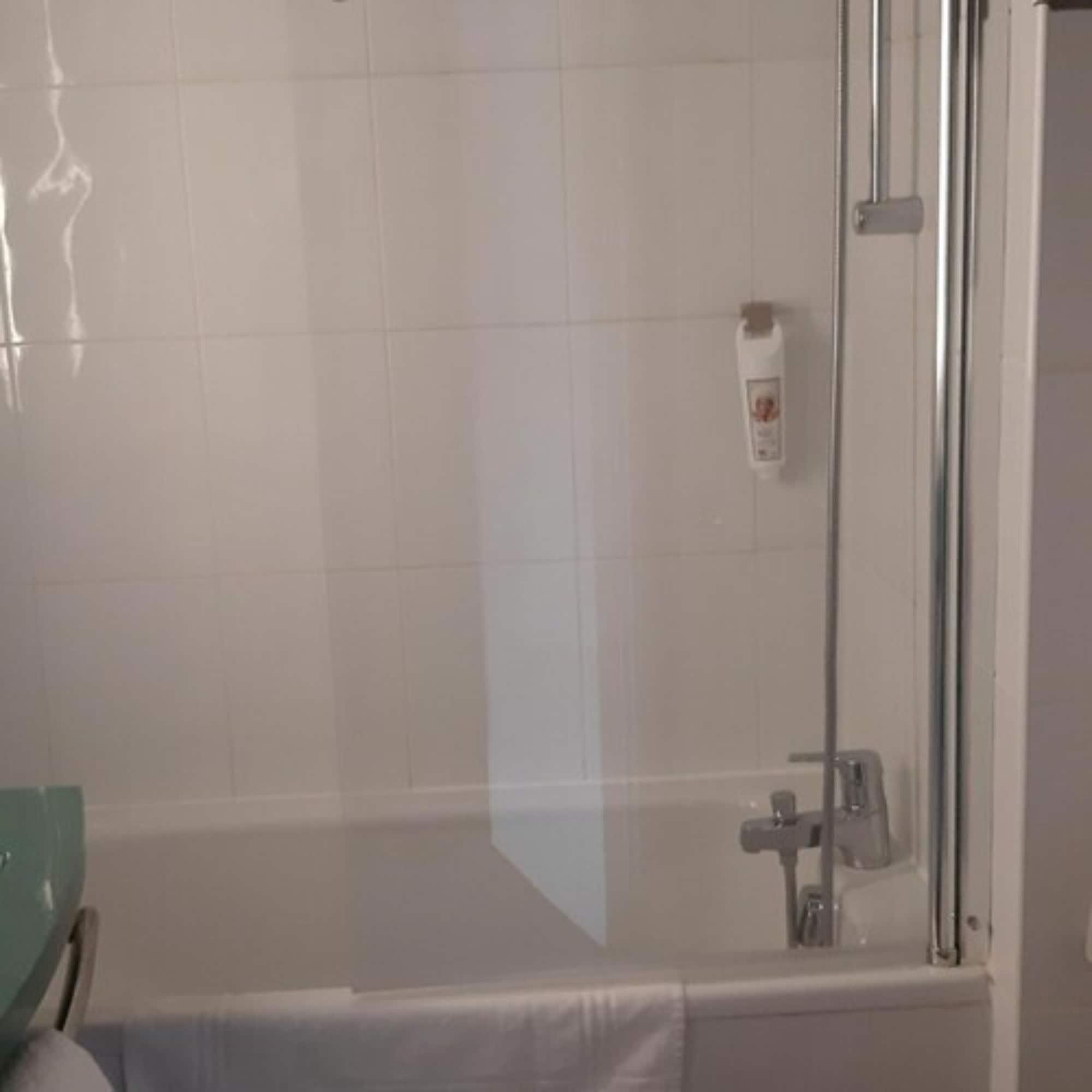 Ibis 3* Arles